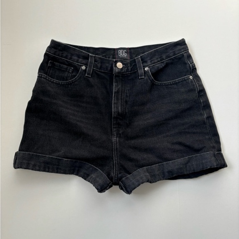 BDG Size 29 Mom/High Rise Fashion Denim Shorts Black